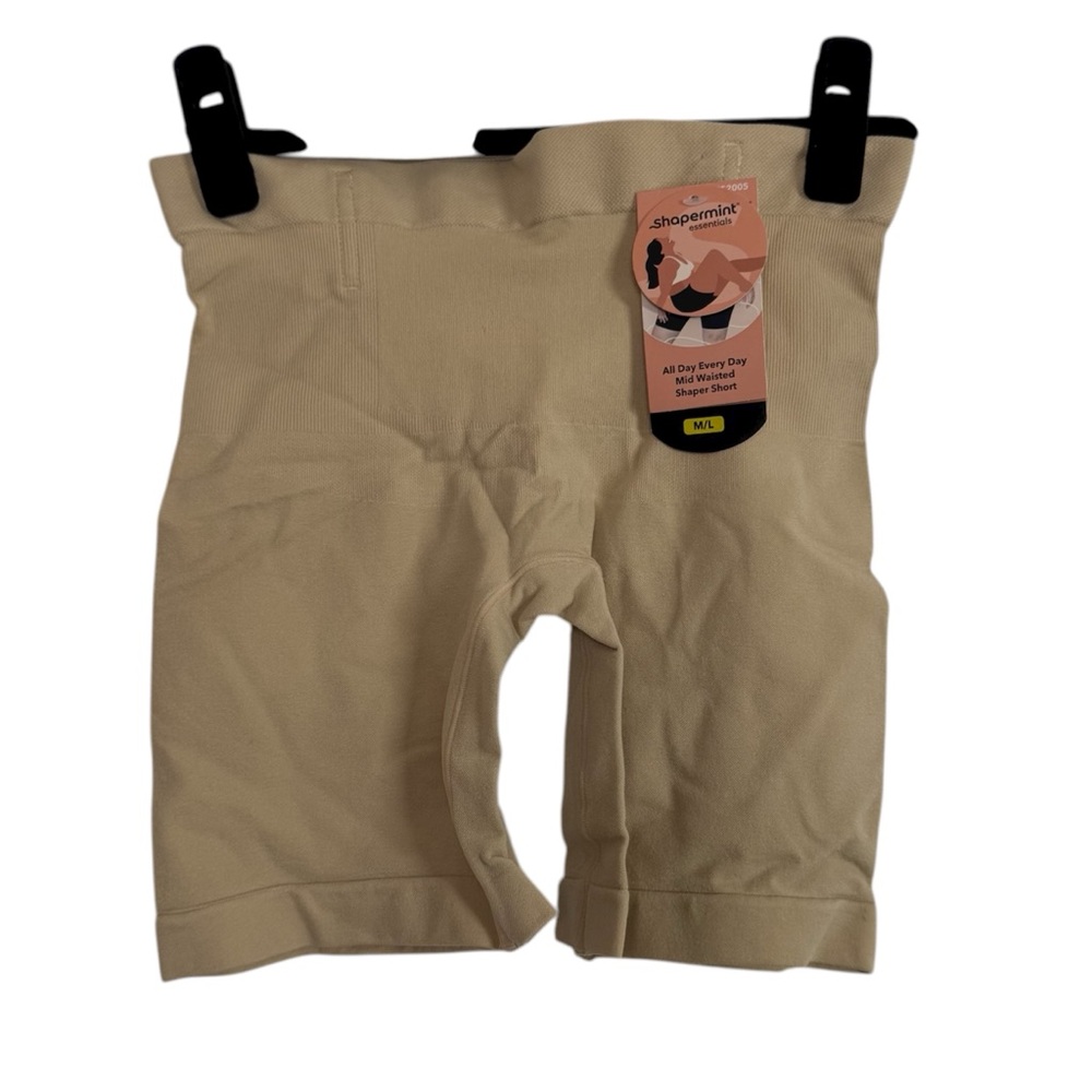 Shapermint Shorts M/L All Day Every Day Mid Waisted Shaper NEW 52005